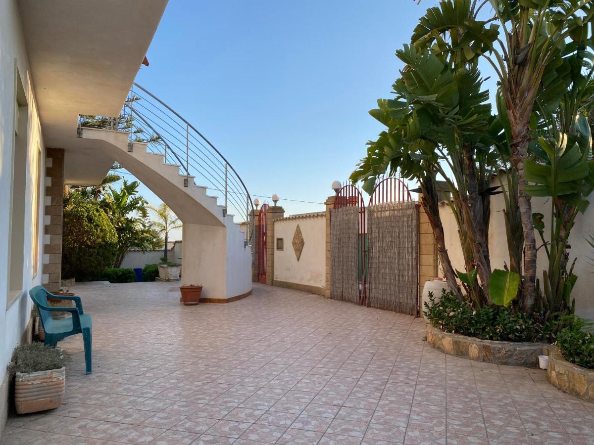 200m From The Sea - Large Private Patio With Bbq *
