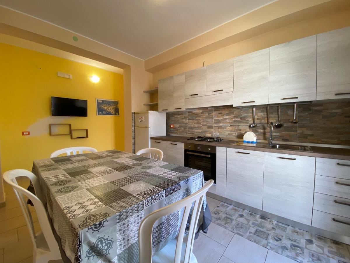 Holiday home 200m From The Sea - Large Private Patio With Bbq